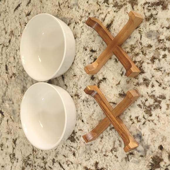 Crate and Barrel Oven to Table Small Serve Bowl - Picture 3 of 3